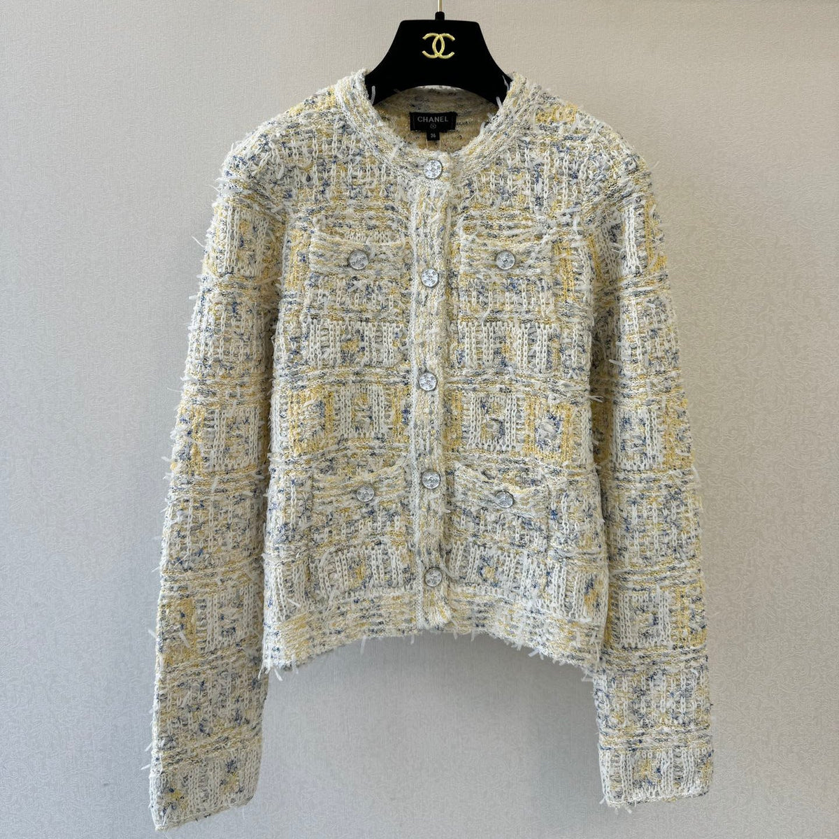 Chanel 2026 Cardigan Light Yellow Mix White Wool 424719