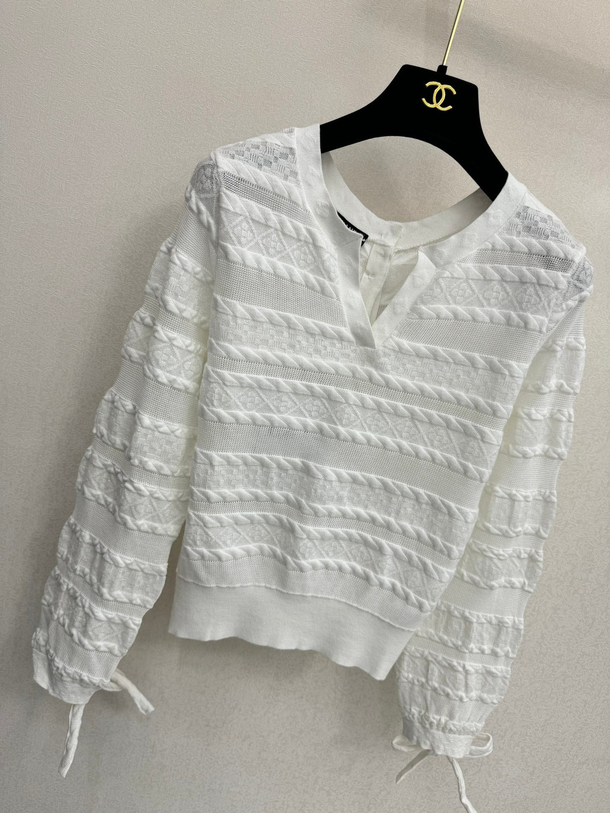 Chanel 2026 Cardigan Embellished With Bow White Wool 424712