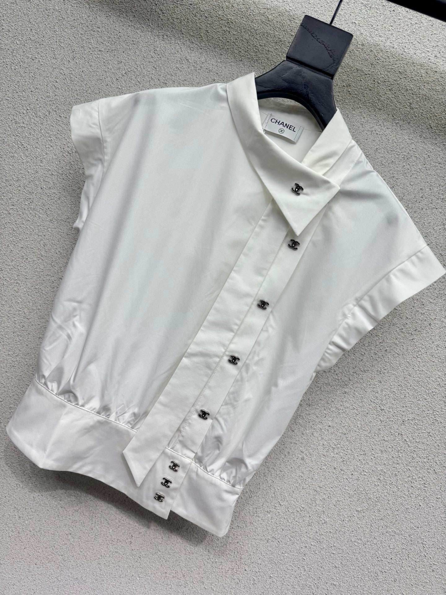 Chanel 2026 Sleeveless Shirt Cotton 402697