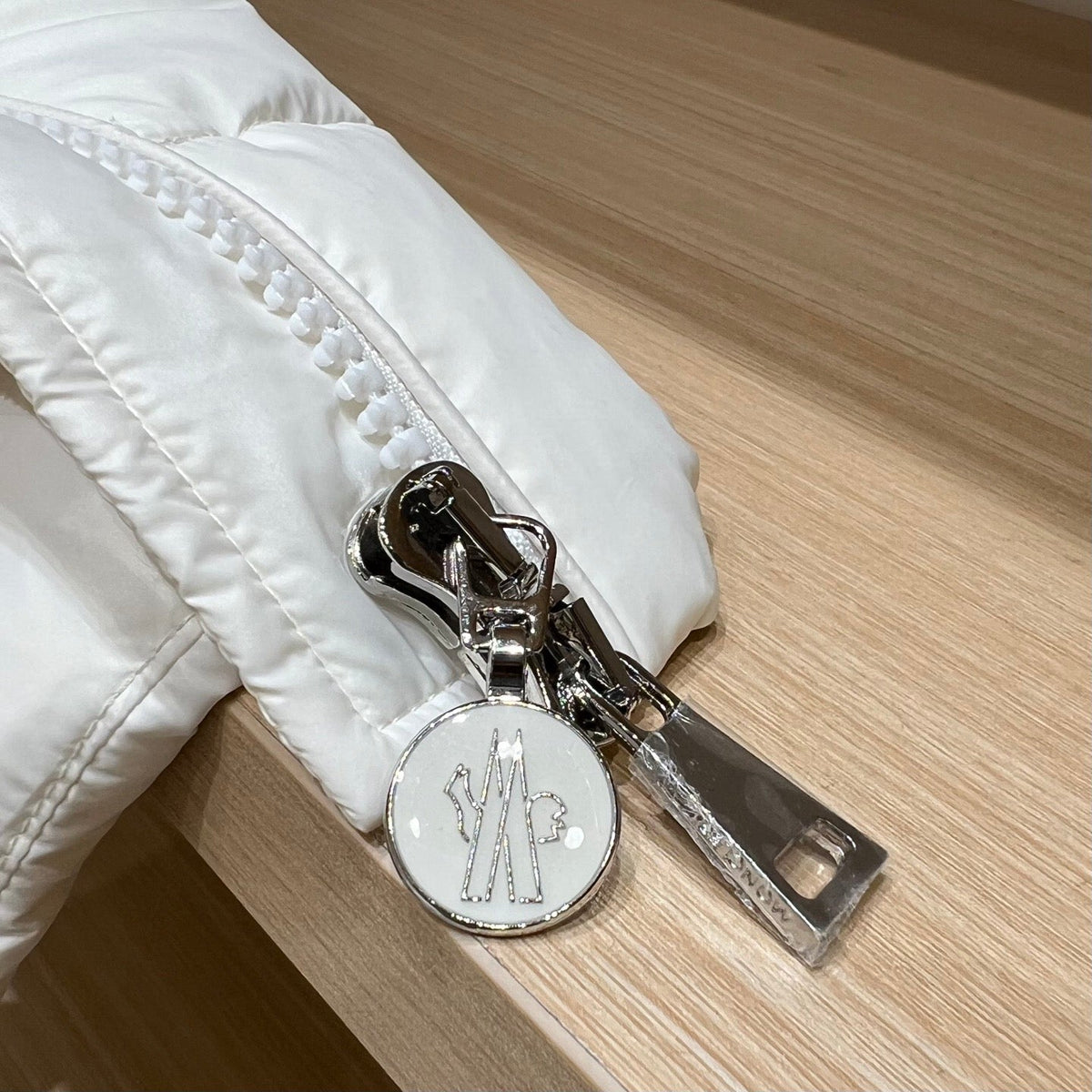 Moncler 2026 Genet Long Down White Jacket
