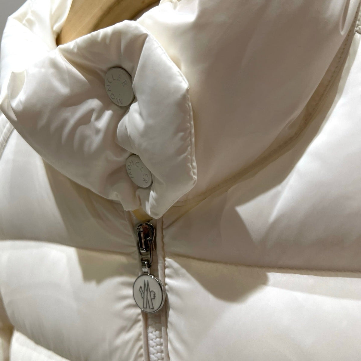 Moncler 2026 Genet Long Down White Jacket