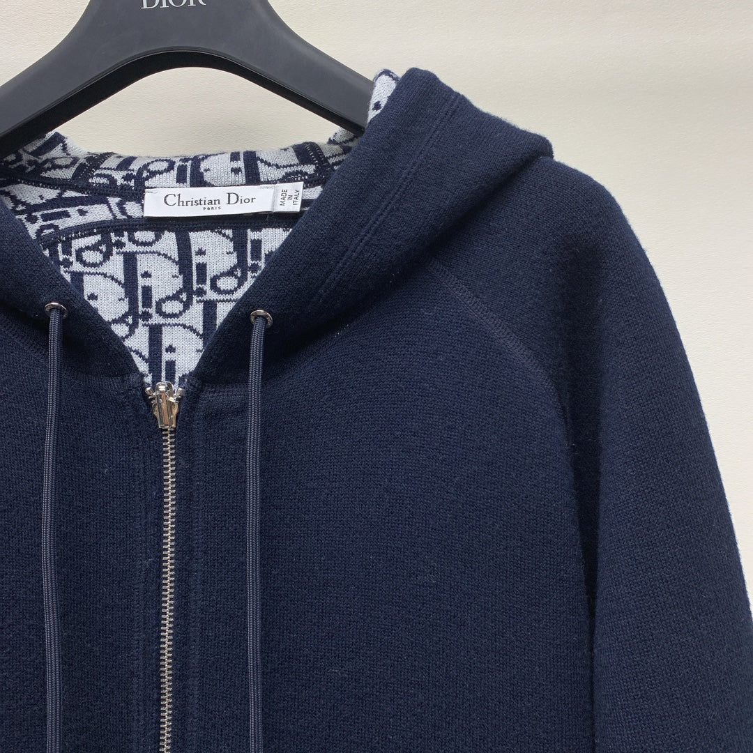 CD 25 Double-Sided Knitted Hooded Jacket 293319