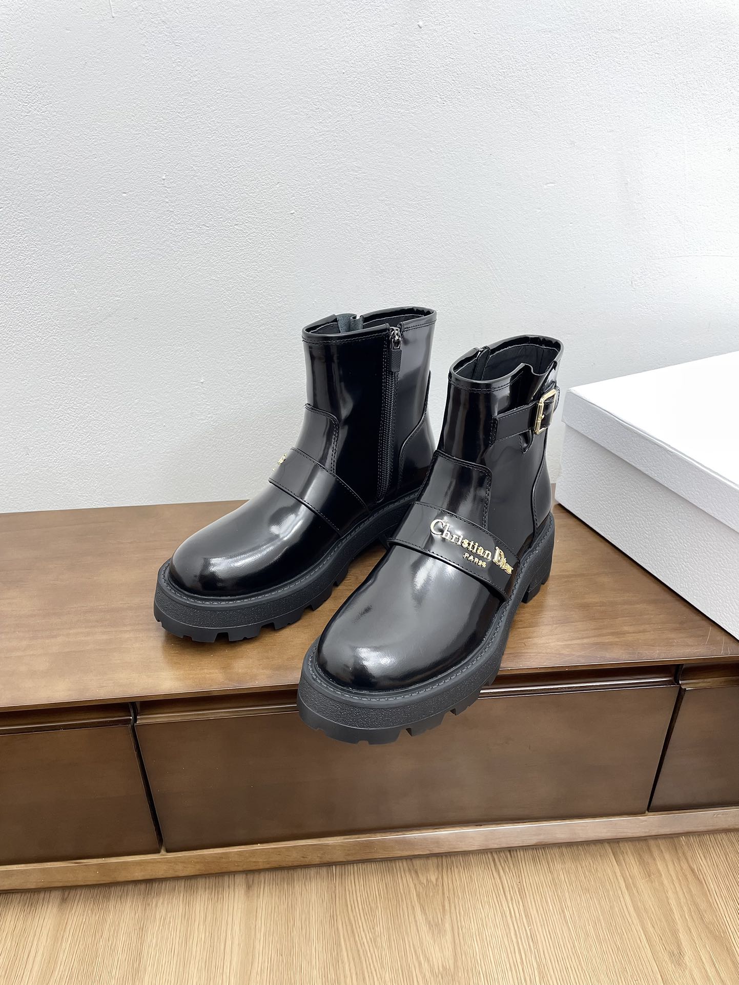 CD D-Quest Ankle Boot 40mm Glossy Black Calfskin