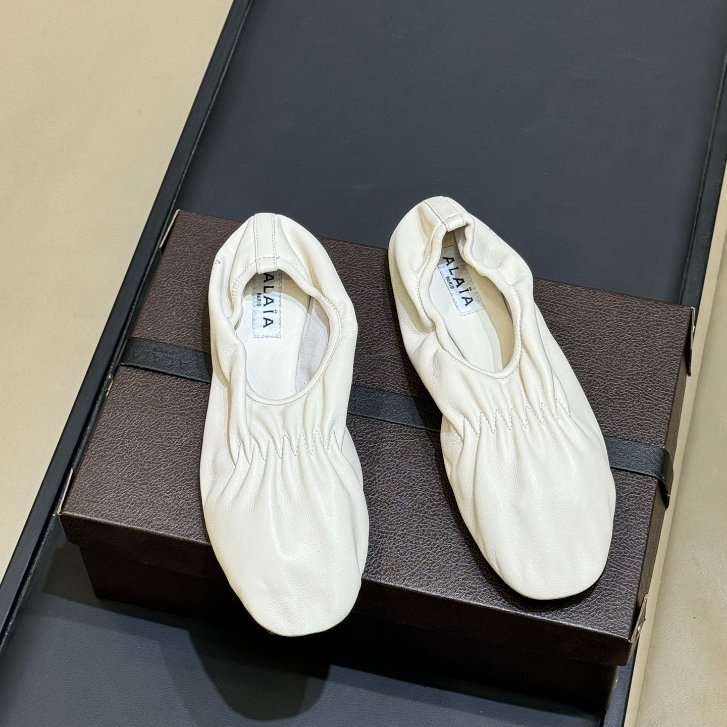 Alaia 26 Ballet Flats White Lambskin 621733