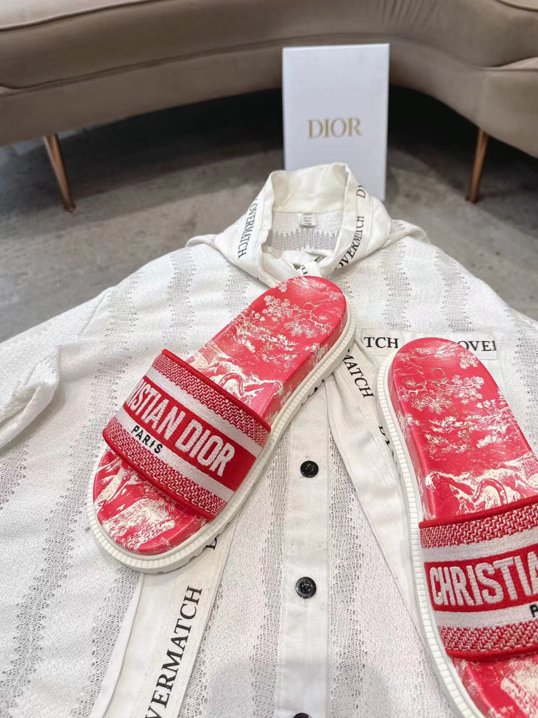 Dior 2026 Embroidered Dway Slide Fabric 944470