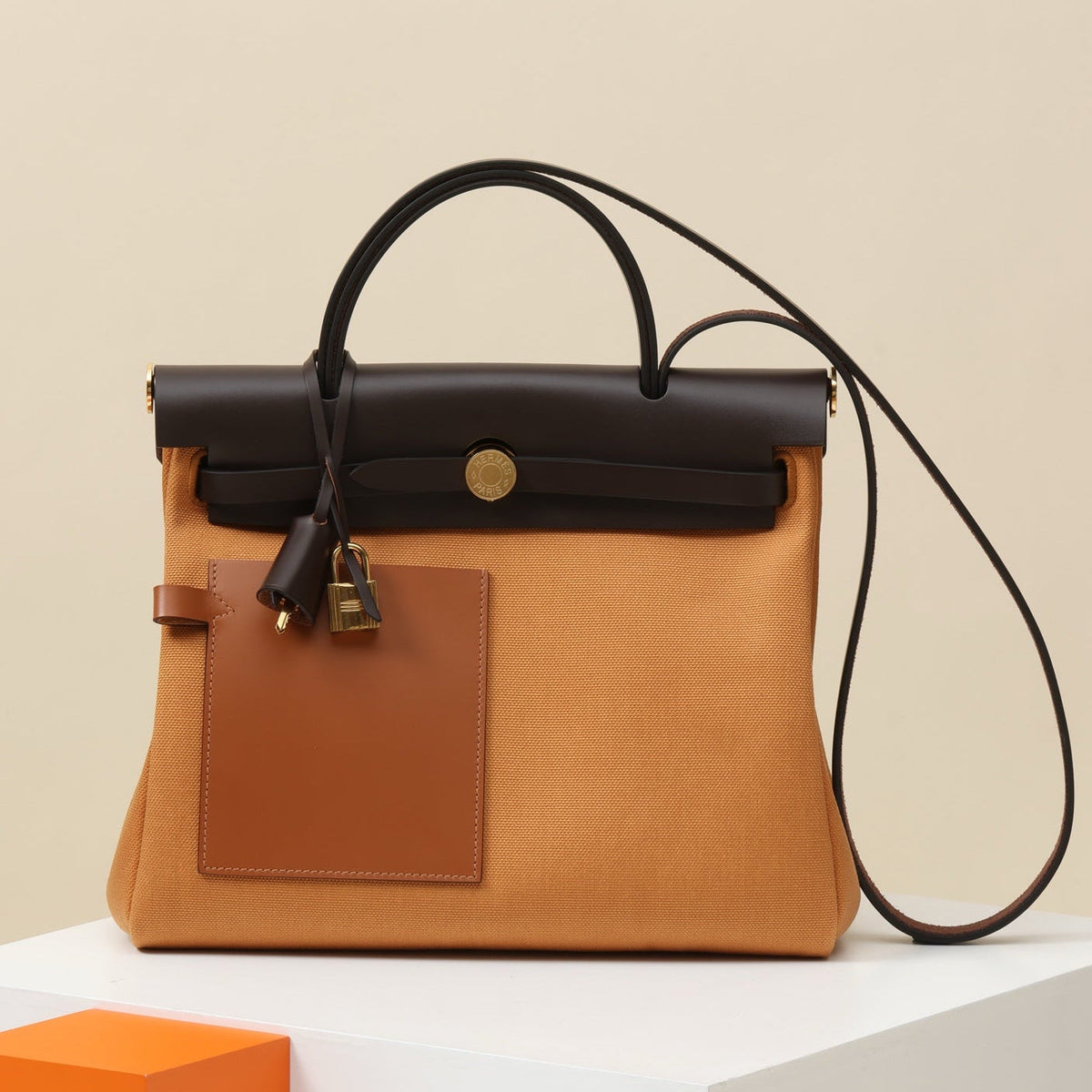 High-end Hermes 2026 Herbag Zip Pocket Bag 31cm Canvas Hunter Leather