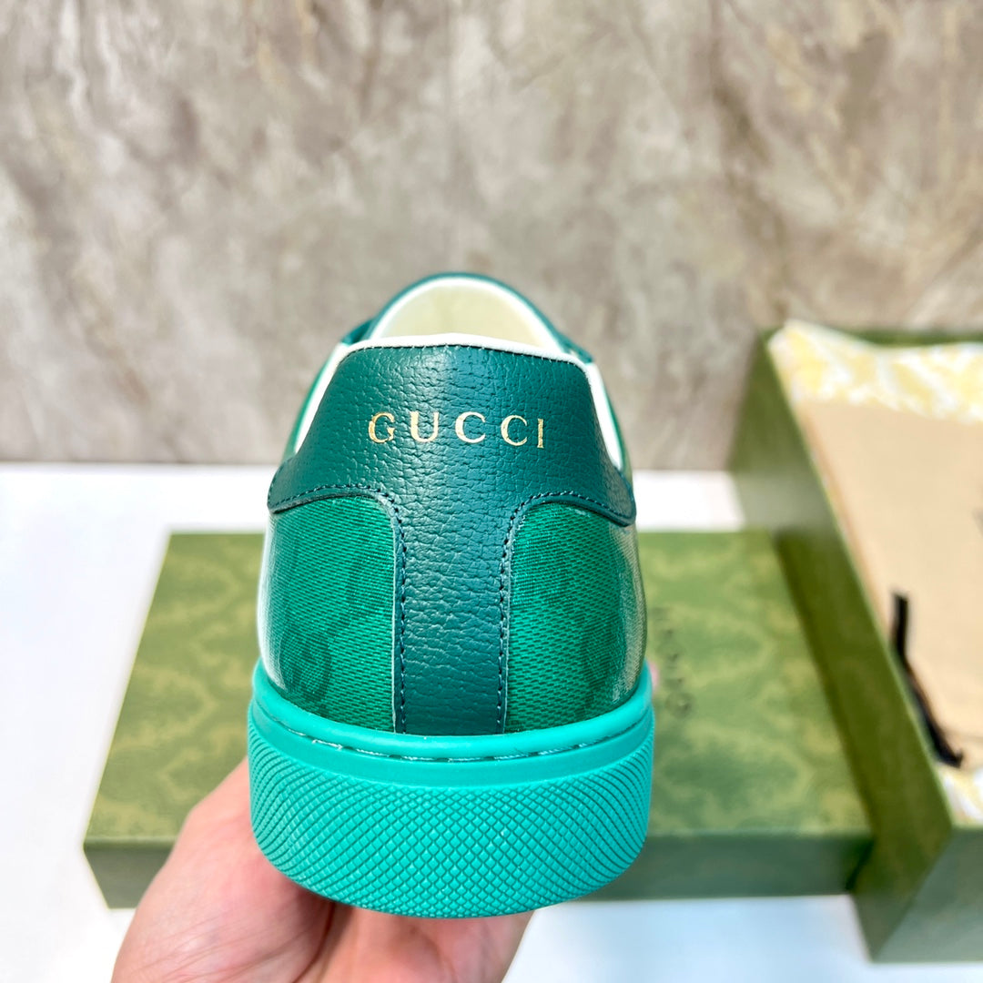 GG Men's ACE Sneaker Green Calfskin 525958