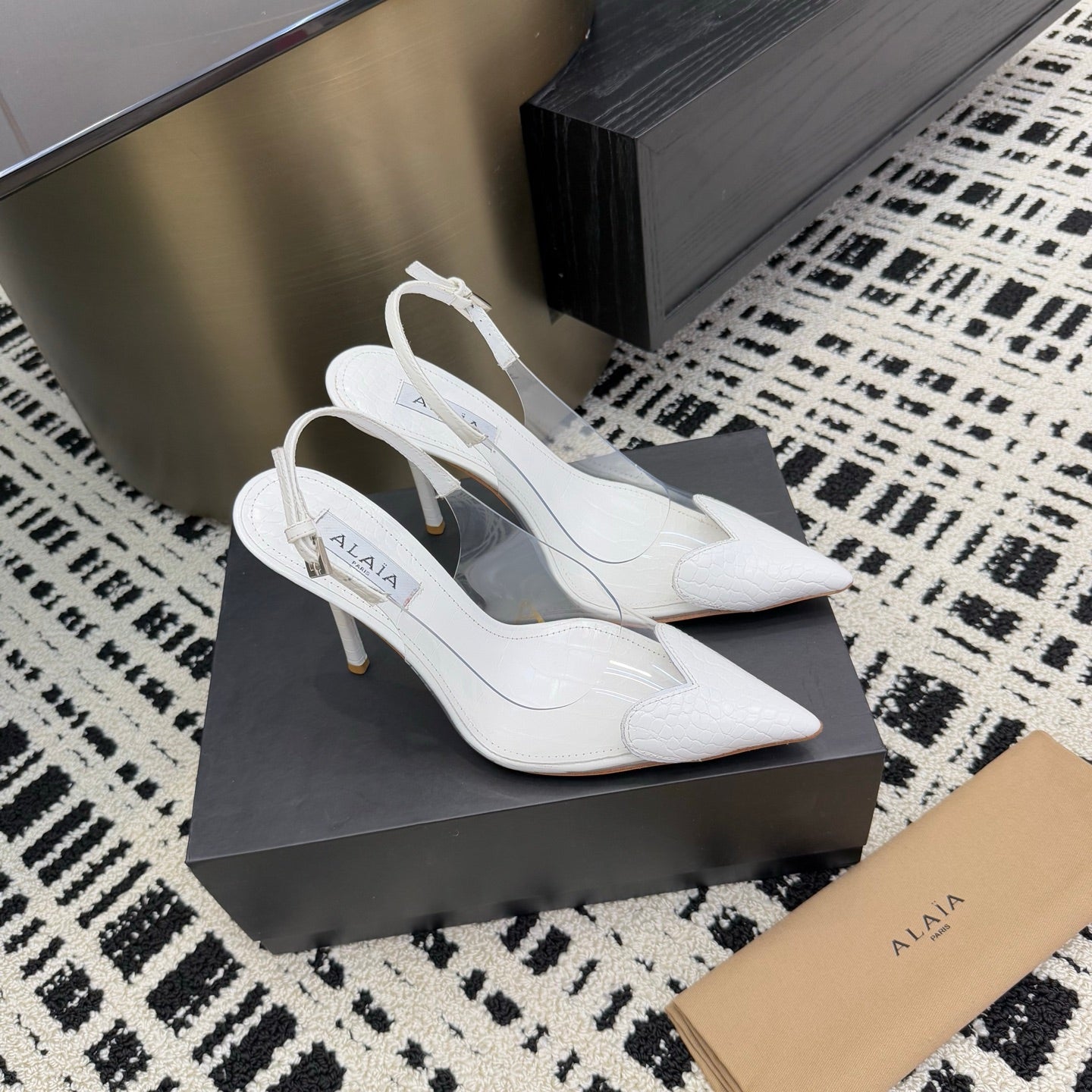 Alaia High Heels Slingbacks White Sheepskin 299841