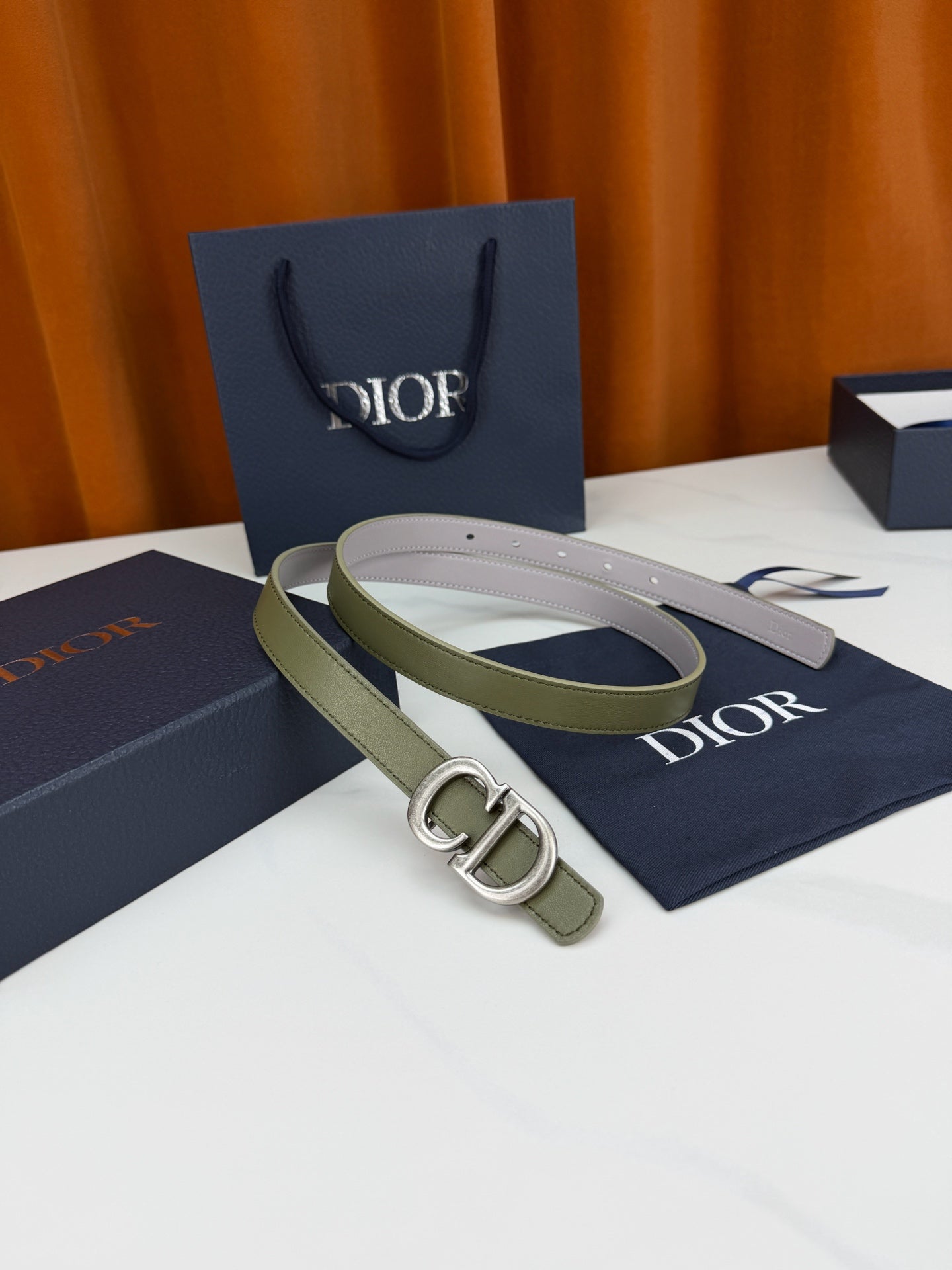 Dior 2026 30 Montaigne Reversible Belt 20mm Calfskin