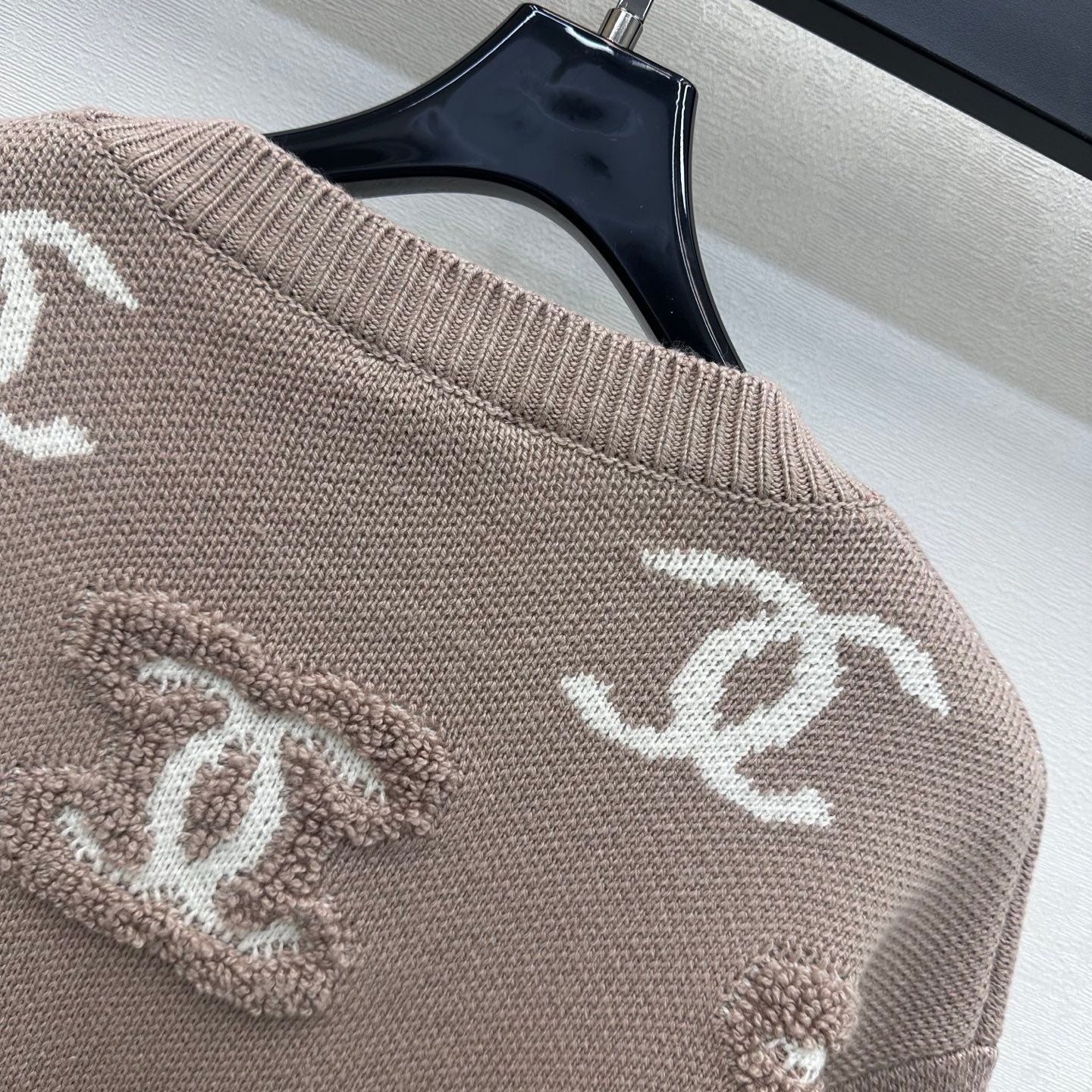 Chanel 2026 Jacquard Long-Sleeve Knit Cardigan Wool 418685