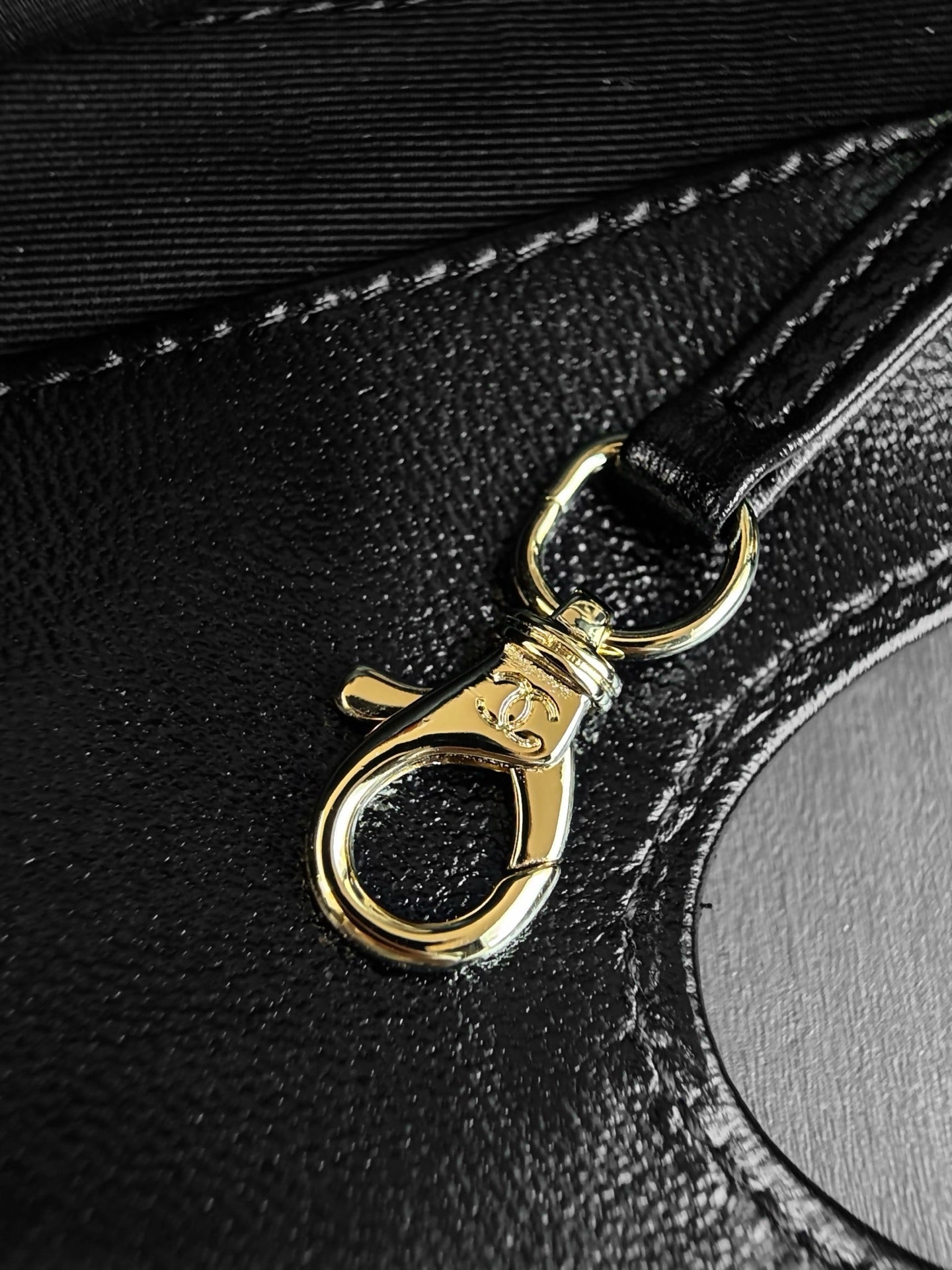 Chanel 2026 Shopping Bag Beige Black Ponyhair And Lambskin 387696