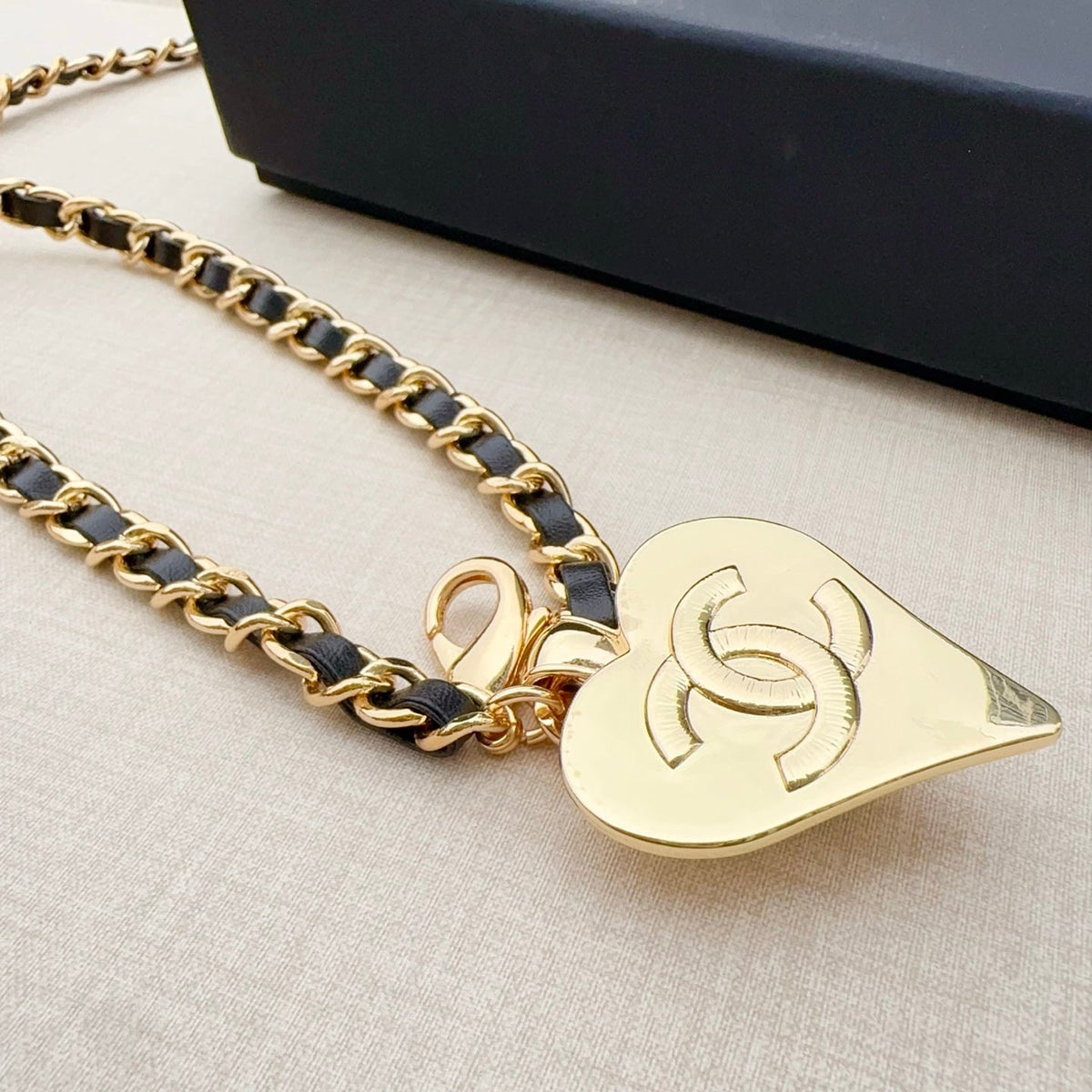 Chanel 2026 Heart Charm Chain Belt 201304
