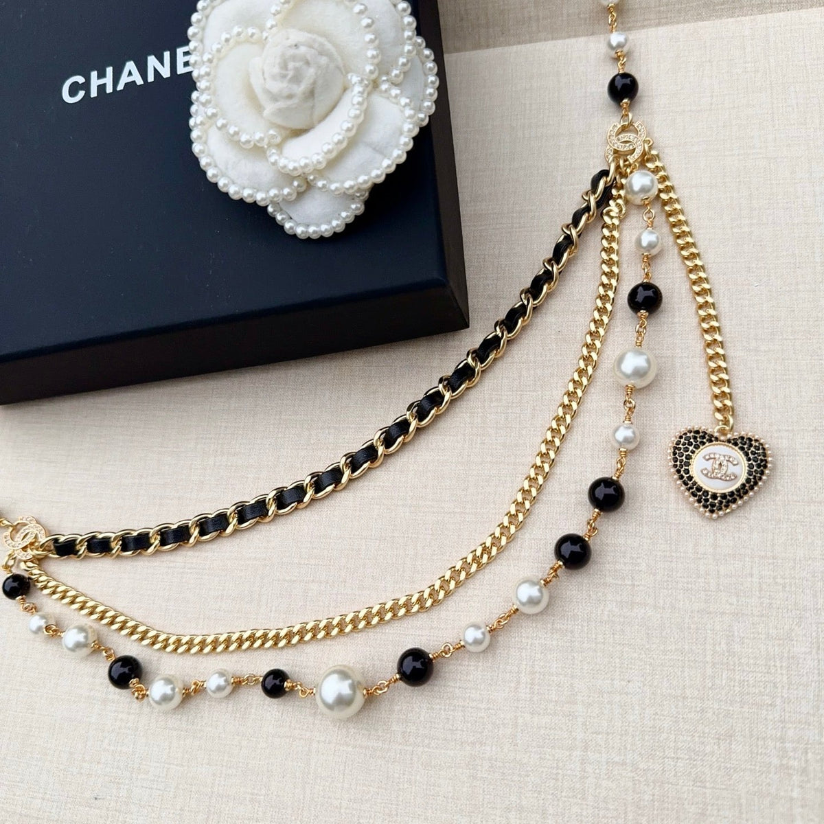 Chanel 2026 Multi-Layer Pearl Charm Belt 210473