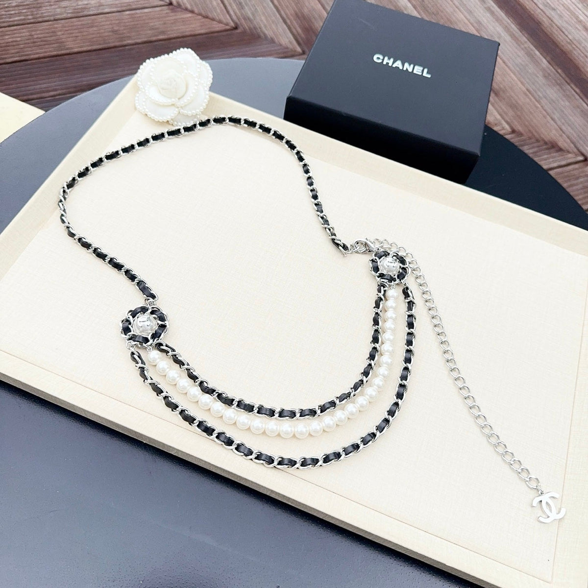 Chanel 2026 Interlaced Chain Pearl Layered Belt
