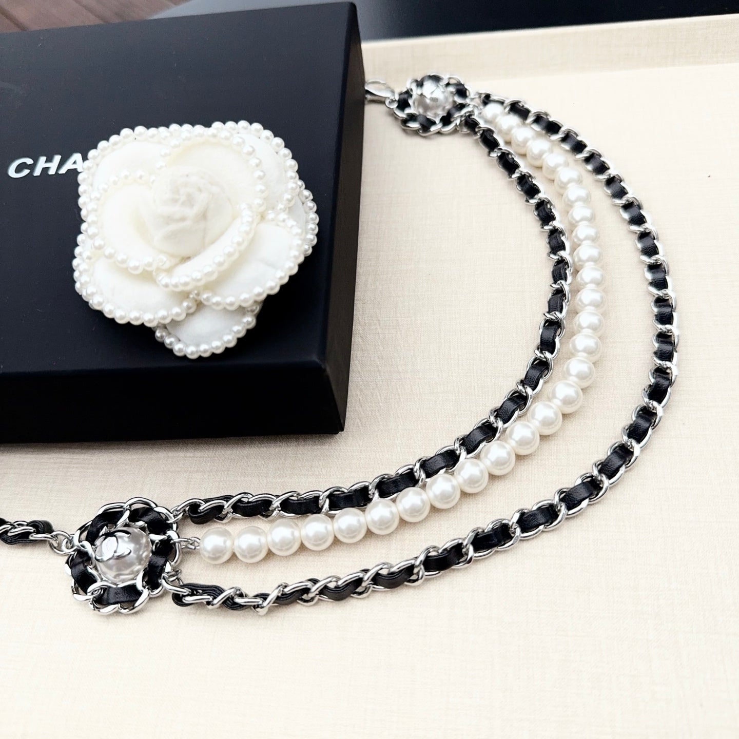 Chanel 2026 Interlaced Chain Pearl Layered Belt