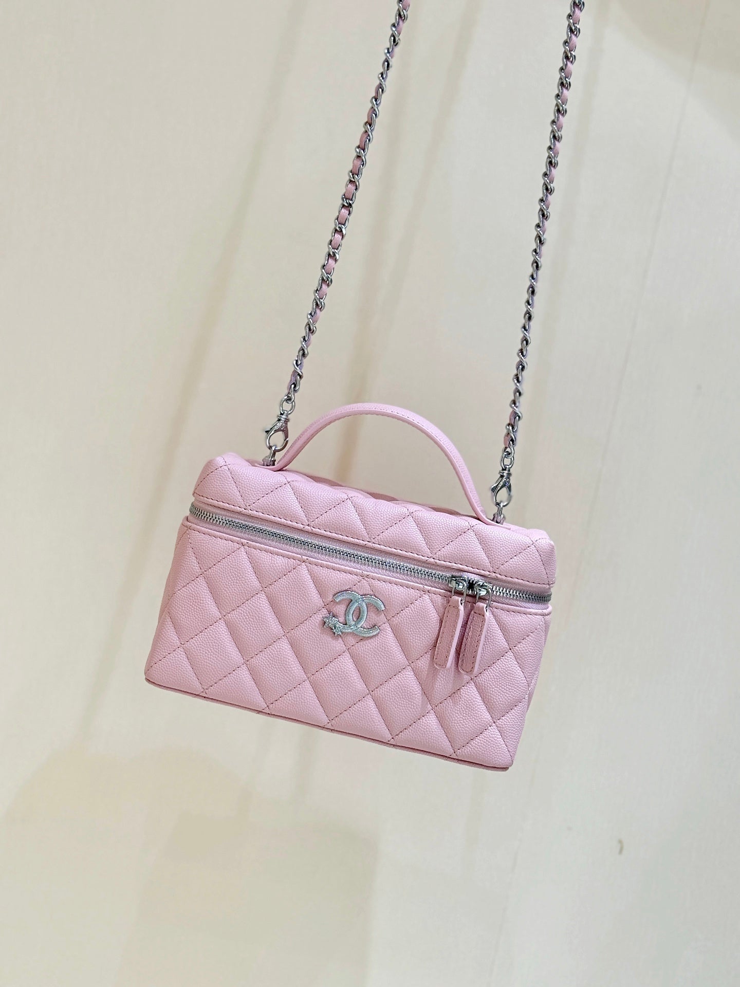 Chanel 2025 Vanity Bag 19cm Pink Calfskin 343079
