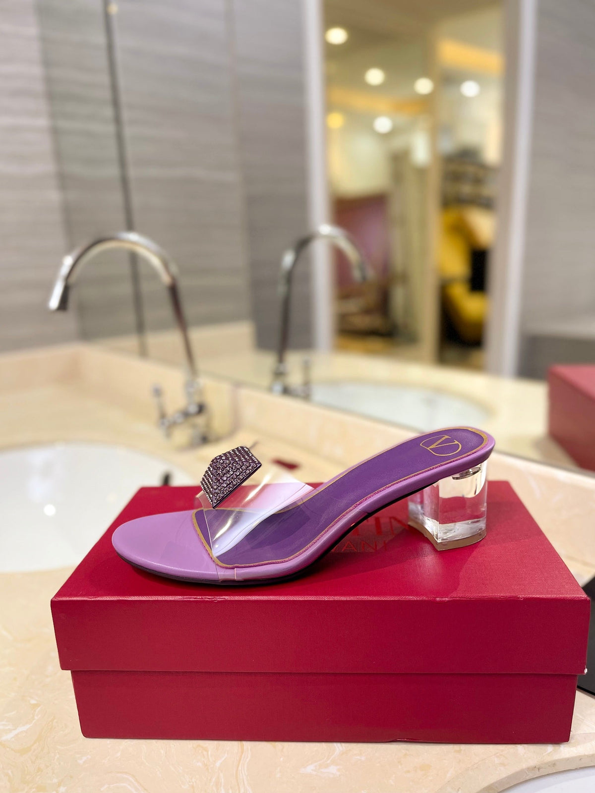 HIGH MULE 60MM IN MAUVE PURPLE SHEEPSKIN AND TRANSPARENT PVC
