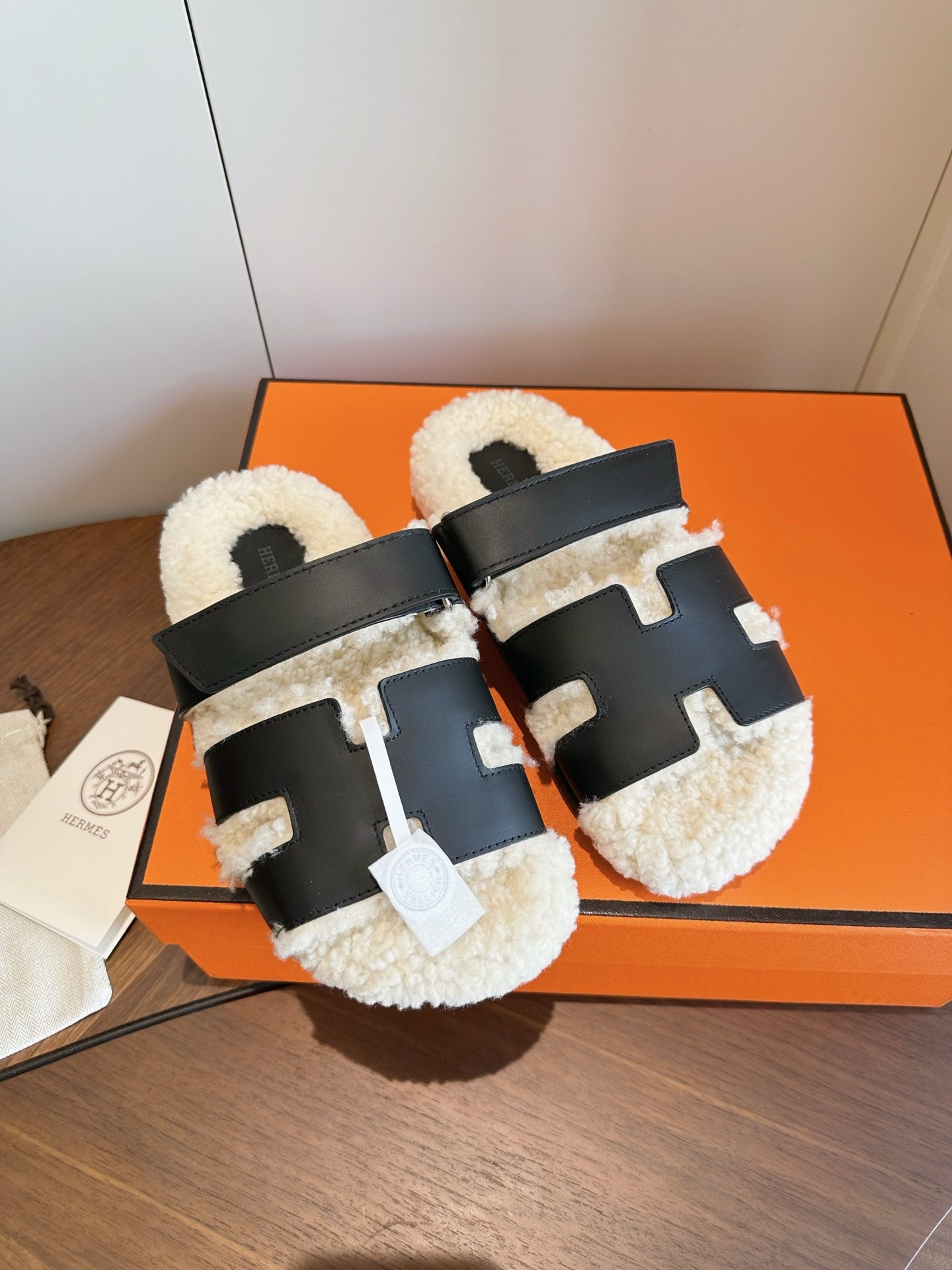Hermes 2026 Chypre Sandal Calfskin Wool 976852