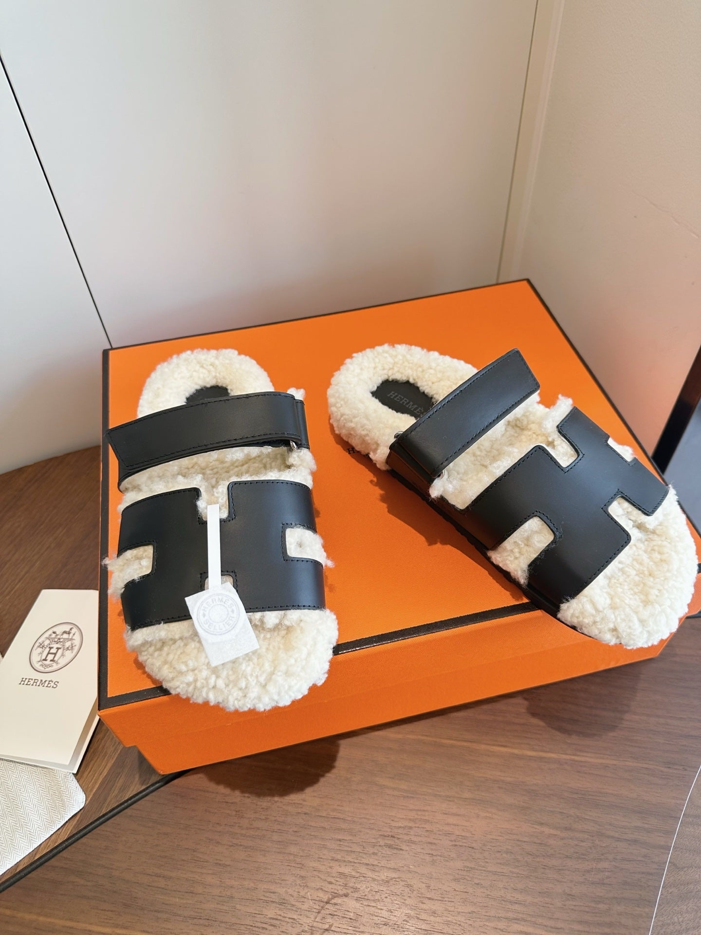 Hermes 2026 Chypre Sandal Calfskin Wool 976852