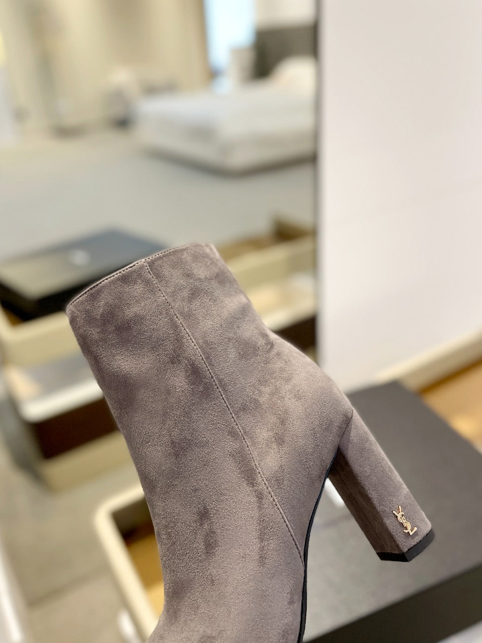 SL HONORÃ‰ BOOTIES GRAY SUEDE