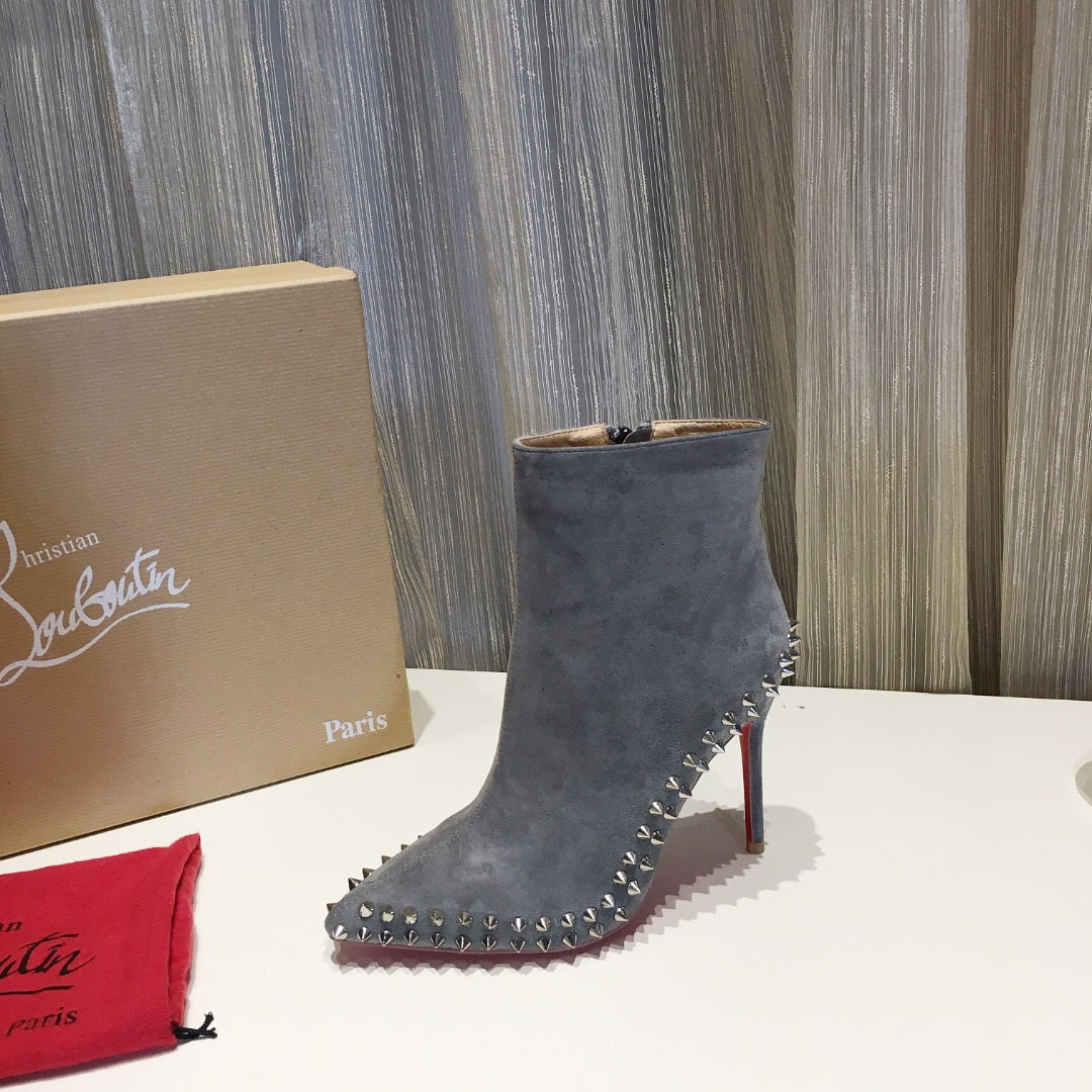 CL Willetta Ankle Boots 100mm Suede with Spikes Gray