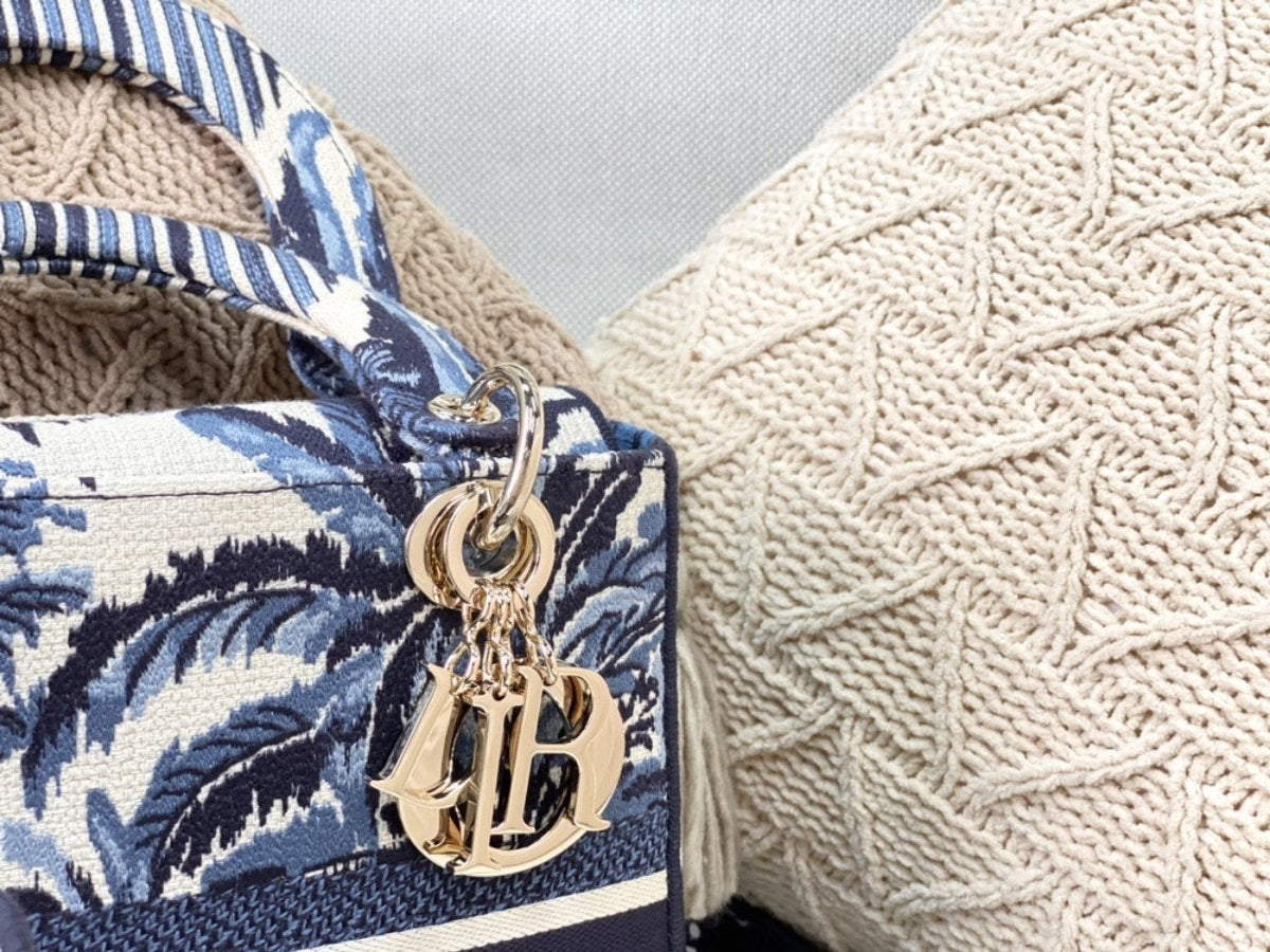 MEDIUM LADY D-LITE BLUE PALMS EMBROIDERY