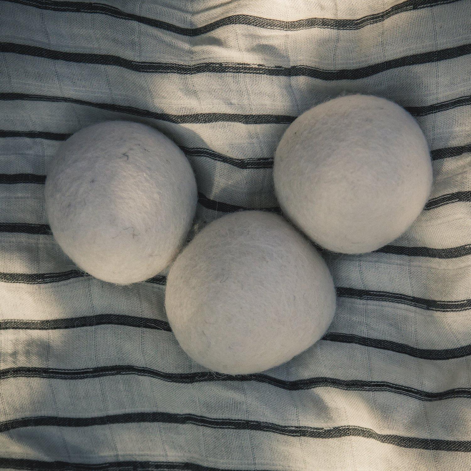 Organic Wool Laundry Dryer Balls - Earth Thanks - Organic Wool Laundry Dryer Balls - natural, vegan, eco-friendly, organic, sustainable, camping, cleaning, cleaning products, compostable, home, home care, house, housekeeping, laundry, non toxic, organic, recyclable, recycle, recycle friendly, reusable, soft, washing machine, wool, wool dryer balls