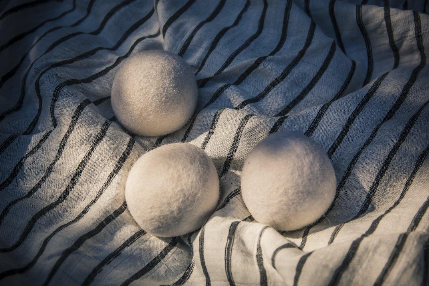 Organic Wool Laundry Dryer Balls - Earth Thanks - Organic Wool Laundry Dryer Balls - natural, vegan, eco-friendly, organic, sustainable, camping, cleaning, cleaning products, compostable, home, home care, house, housekeeping, laundry, non toxic, organic, recyclable, recycle, recycle friendly, reusable, soft, washing machine, wool, wool dryer balls