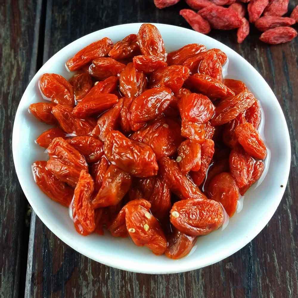 Organic Goji Berries - The Ultimate Superfood Snack - Earth Thanks - Organic Goji Berries - The Ultimate Superfood Snack - natural, vegan, eco-friendly, organic, sustainable, antioxidants, cereals, cooking, diy, do it yourself, food, fruit, goji berries, granolas, ingredient, ingredients, natural properties, nutrients, organic, super food, superfood snack, sustainable, sustainably-grown, wellness