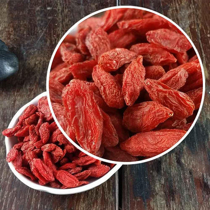 Organic Goji Berries - The Ultimate Superfood Snack - Earth Thanks - Organic Goji Berries - The Ultimate Superfood Snack - natural, vegan, eco-friendly, organic, sustainable, antioxidants, cereals, cooking, diy, do it yourself, food, fruit, goji berries, granolas, ingredient, ingredients, natural properties, nutrients, organic, super food, superfood snack, sustainable, sustainably-grown, wellness