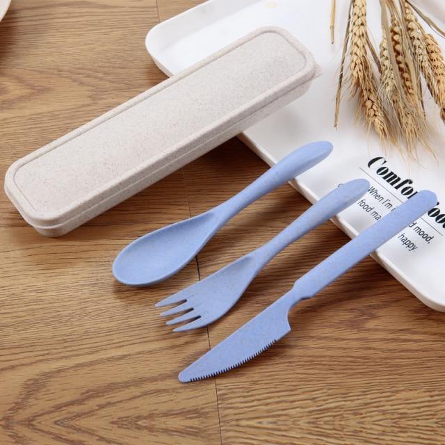 Portable Wheat Straw Cutlery Set of 3 - Earth Thanks - Portable Wheat Straw Cutlery Set of 3 - natural, vegan, eco-friendly, organic, sustainable, compostable, cutlery, food, home, kitchen, kitchen ware, kitchenware, lunch, natural, non toxic, outdoor, plastic, portable, recyclable, recycle, recycle friendly, reusable, travel, vegan friendly, wheat straw